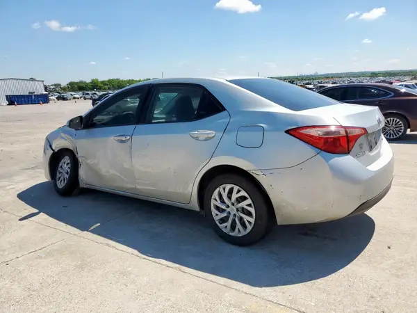 5YFBURHE6KP893267 2019 TOYOTA COROLLA - Image 2
