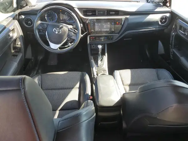 5YFBURHE6KP893656 2019 TOYOTA COROLLA - Image 8