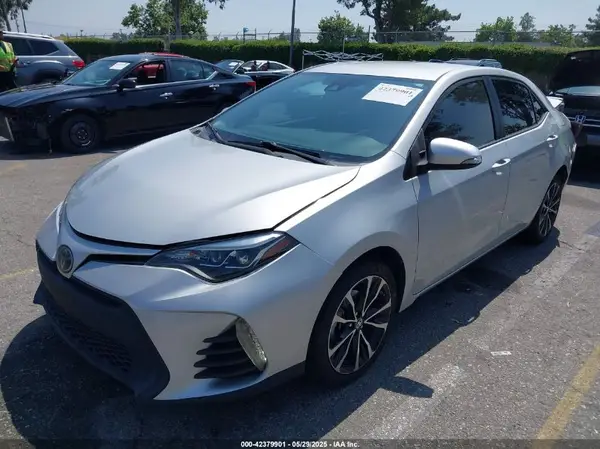 5YFBURHE6KP897965 2019 TOYOTA COROLLA - Image 2