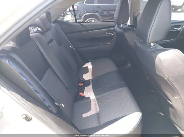 5YFBURHE6KP897965 2019 TOYOTA COROLLA - Image 8