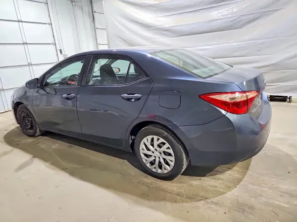 5YFBURHE6KP897979 2019 TOYOTA COROLLA - Image 2