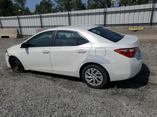 5YFBURHE6KP898856 2019 TOYOTA COROLLA - Image 2