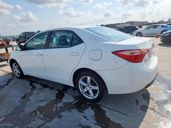 5YFBURHE6KP899215 2019 TOYOTA COROLLA - Image 2