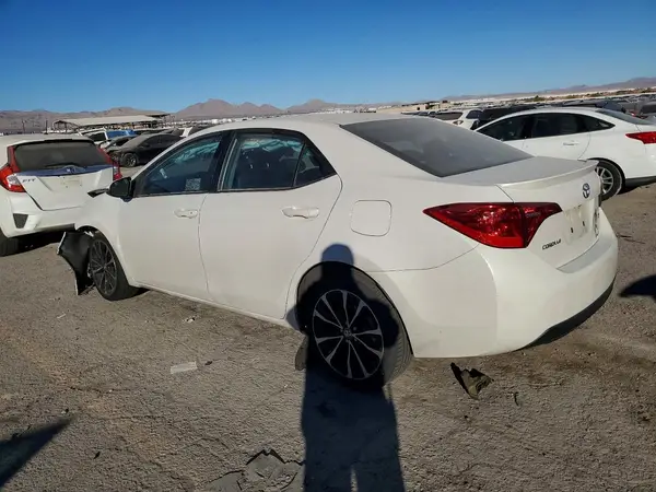 5YFBURHE6KP902971 2019 TOYOTA COROLLA - Image 2