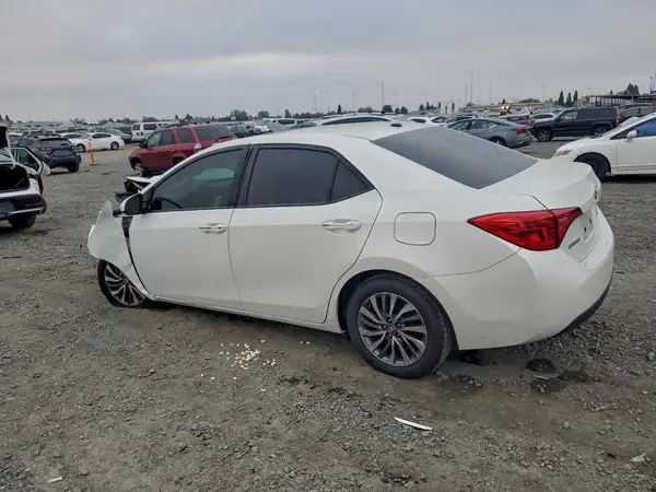 5YFBURHE6KP903229 2019 TOYOTA COROLLA - Image 2