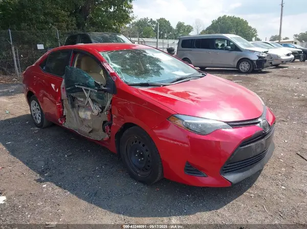 5YFBURHE6KP903490 2019 TOYOTA COROLLA - Image 1