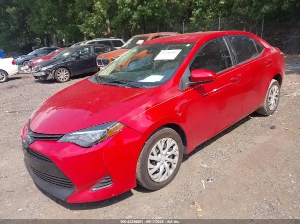 5YFBURHE6KP903490 2019 TOYOTA COROLLA - Image 2