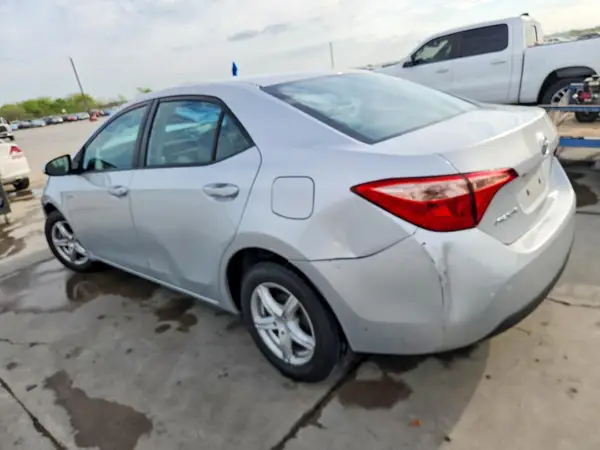 5YFBURHE6KP904719 2019 TOYOTA COROLLA - Image 2