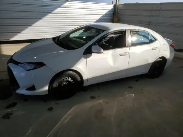 5YFBURHE6KP905238 2019 TOYOTA COROLLA - Image 1
