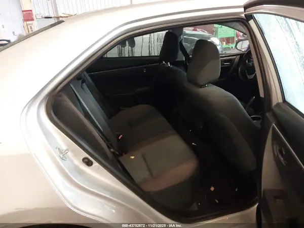 5YFBURHE6KP905630 2019 TOYOTA COROLLA - Image 8