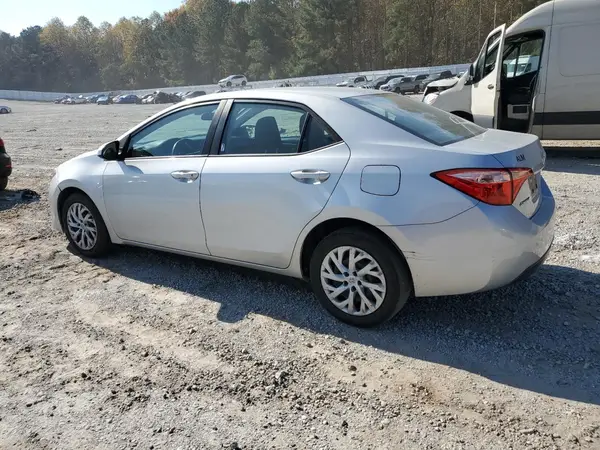 5YFBURHE6KP906907 2019 TOYOTA COROLLA - Image 2