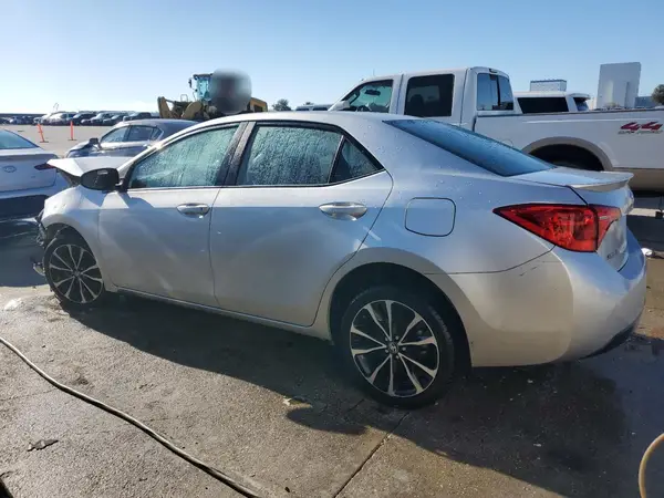 5YFBURHE6KP909984 2019 TOYOTA COROLLA - Image 2