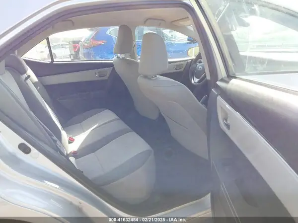 5YFBURHE6KP910052 2019 TOYOTA COROLLA - Image 8