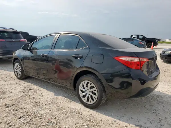 5YFBURHE6KP911489 2019 TOYOTA COROLLA - Image 2