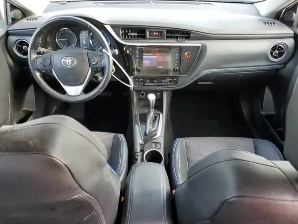 5YFBURHE6KP911833 2019 TOYOTA COROLLA - Image 8