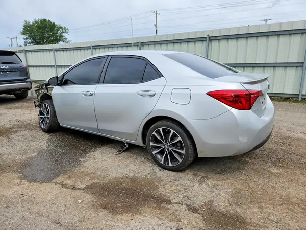 5YFBURHE6KP913405 2019 TOYOTA COROLLA - Image 2