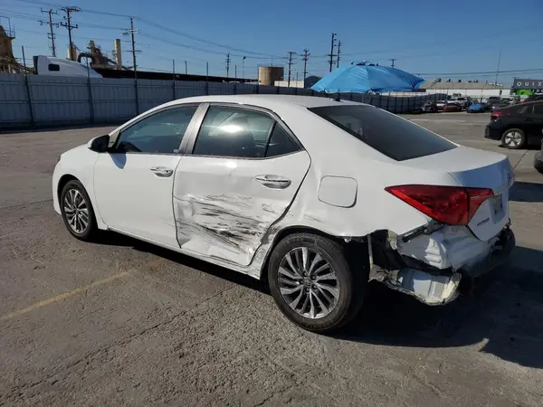 5YFBURHE6KP915204 2019 TOYOTA COROLLA - Image 2