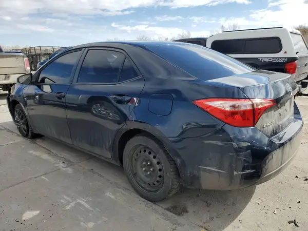 5YFBURHE6KP915686 2019 TOYOTA COROLLA - Image 2