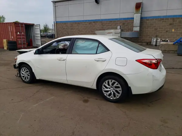 5YFBURHE6KP919964 2019 TOYOTA COROLLA - Image 2