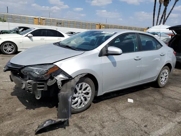 5YFBURHE6KP923951 2019 TOYOTA COROLLA - Image 1