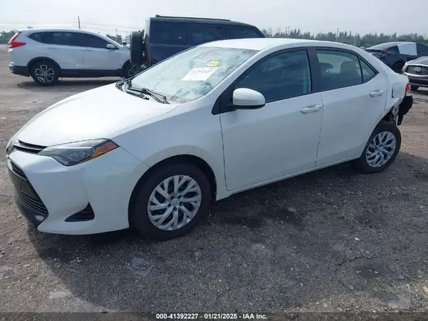 5YFBURHE6KP925361 2019 TOYOTA COROLLA - Image 2