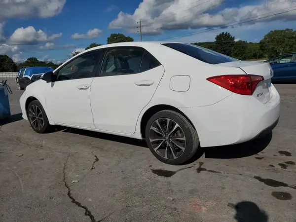 5YFBURHE6KP933654 2019 TOYOTA COROLLA - Image 2