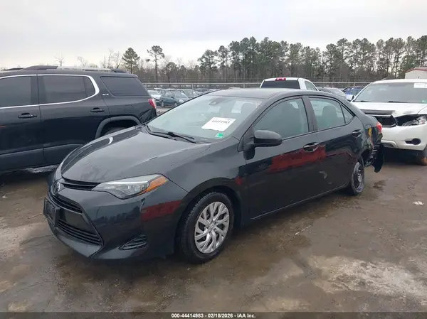5YFBURHE6KP934996 2019 TOYOTA COROLLA - Image 2