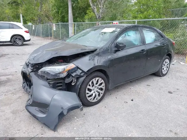 5YFBURHE6KP936019 2019 TOYOTA COROLLA - Image 2
