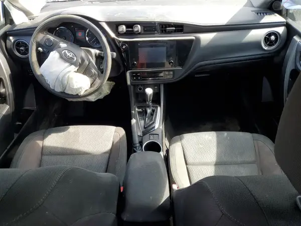 5YFBURHE6KP939275 2019 TOYOTA COROLLA - Image 8