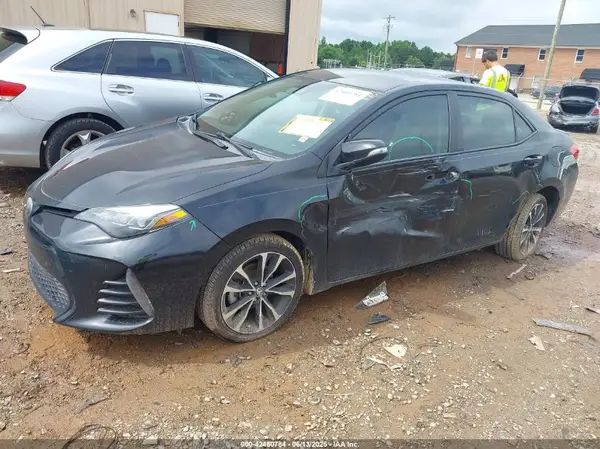 5YFBURHE6KP940278 2019 TOYOTA COROLLA - Image 2