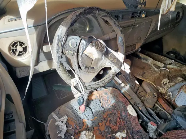 5YFBURHE6KP940409 2019 TOYOTA COROLLA - Image 8