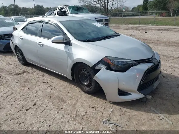 5YFBURHE6KP941141 2019 TOYOTA COROLLA - Image 1