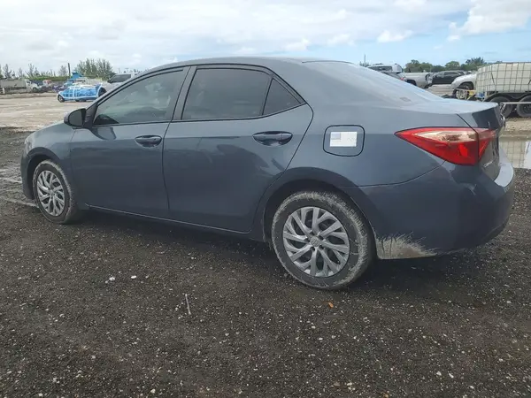 5YFBURHE6KP942953 2019 TOYOTA COROLLA - Image 2