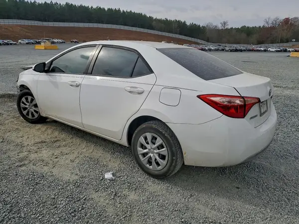 5YFBURHE6KP943021 2019 TOYOTA COROLLA - Image 2
