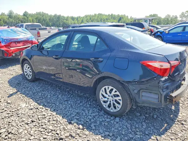 5YFBURHE6KP944007 2019 TOYOTA COROLLA - Image 2