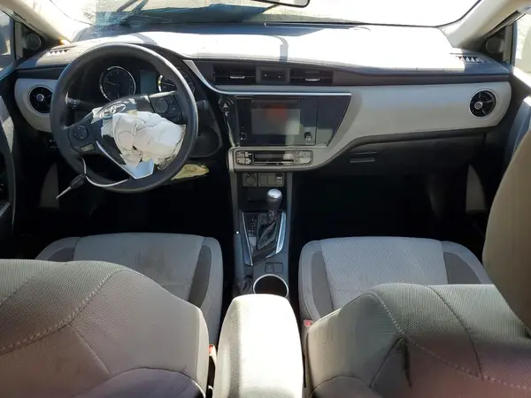 5YFBURHE6KP949711 2019 TOYOTA COROLLA - Image 8