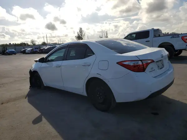 5YFBURHE7GP370105 2016 TOYOTA COROLLA - Image 2