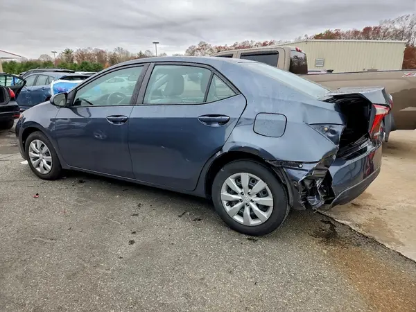 5YFBURHE7GP375949 2016 TOYOTA COROLLA - Image 2