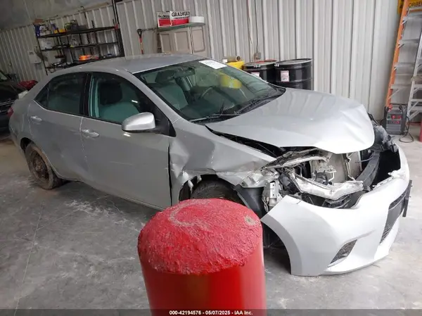 5YFBURHE7GP376910 2016 TOYOTA COROLLA - Image 1