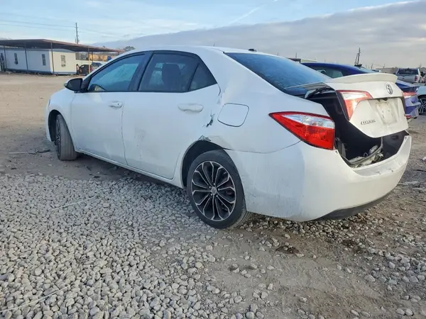 5YFBURHE7GP379693 2016 TOYOTA COROLLA - Image 2