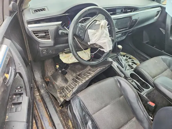 5YFBURHE7GP380536 2016 TOYOTA COROLLA - Image 8
