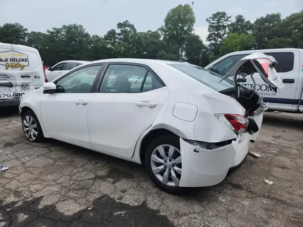 5YFBURHE7GP385185 2016 TOYOTA COROLLA - Image 2