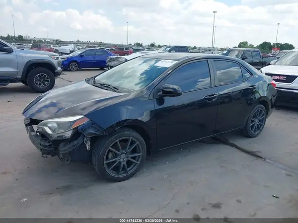 5YFBURHE7GP385221 2016 TOYOTA COROLLA - Image 2