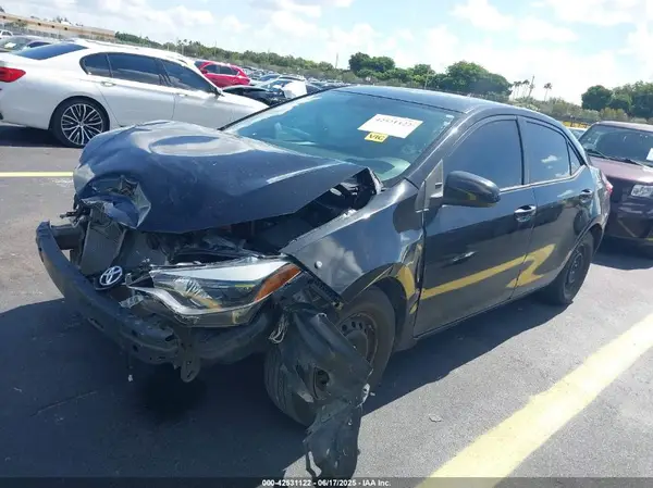 5YFBURHE7GP386918 2016 TOYOTA COROLLA - Image 2