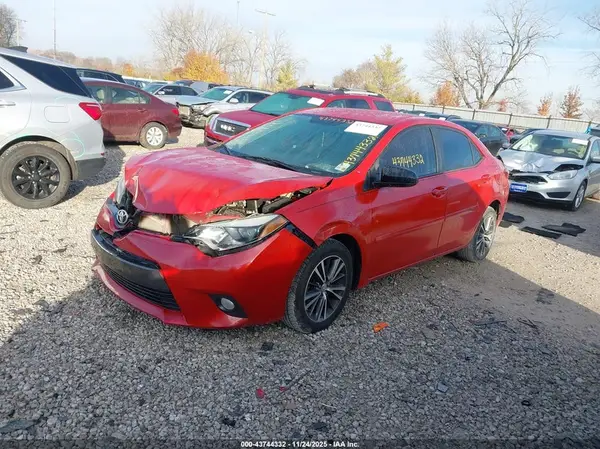 5YFBURHE7GP389415 2016 TOYOTA COROLLA - Image 2