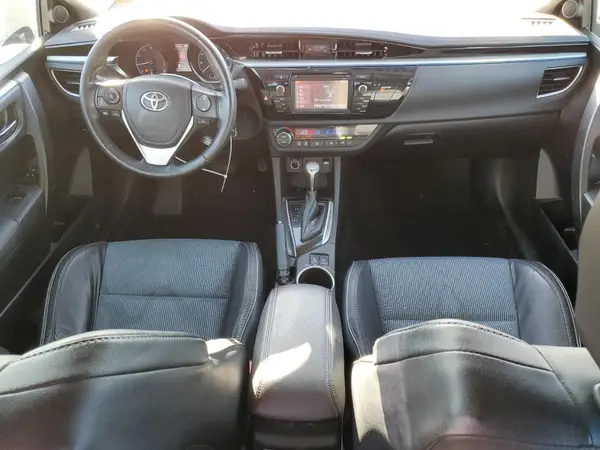 5YFBURHE7GP389933 2016 TOYOTA COROLLA - Image 8
