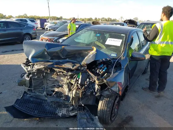 5YFBURHE7GP395490 2016 TOYOTA COROLLA - Image 2