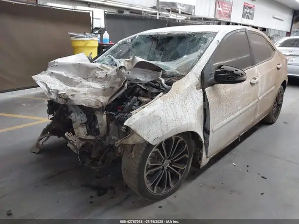 5YFBURHE7GP399376 2016 TOYOTA COROLLA - Image 2
