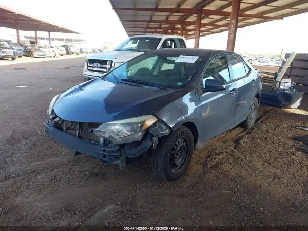 5YFBURHE7GP402700 2016 TOYOTA COROLLA - Image 2