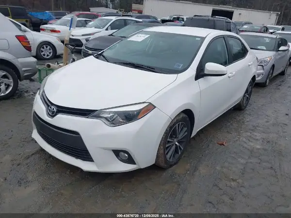 5YFBURHE7GP407959 2016 TOYOTA COROLLA - Image 2